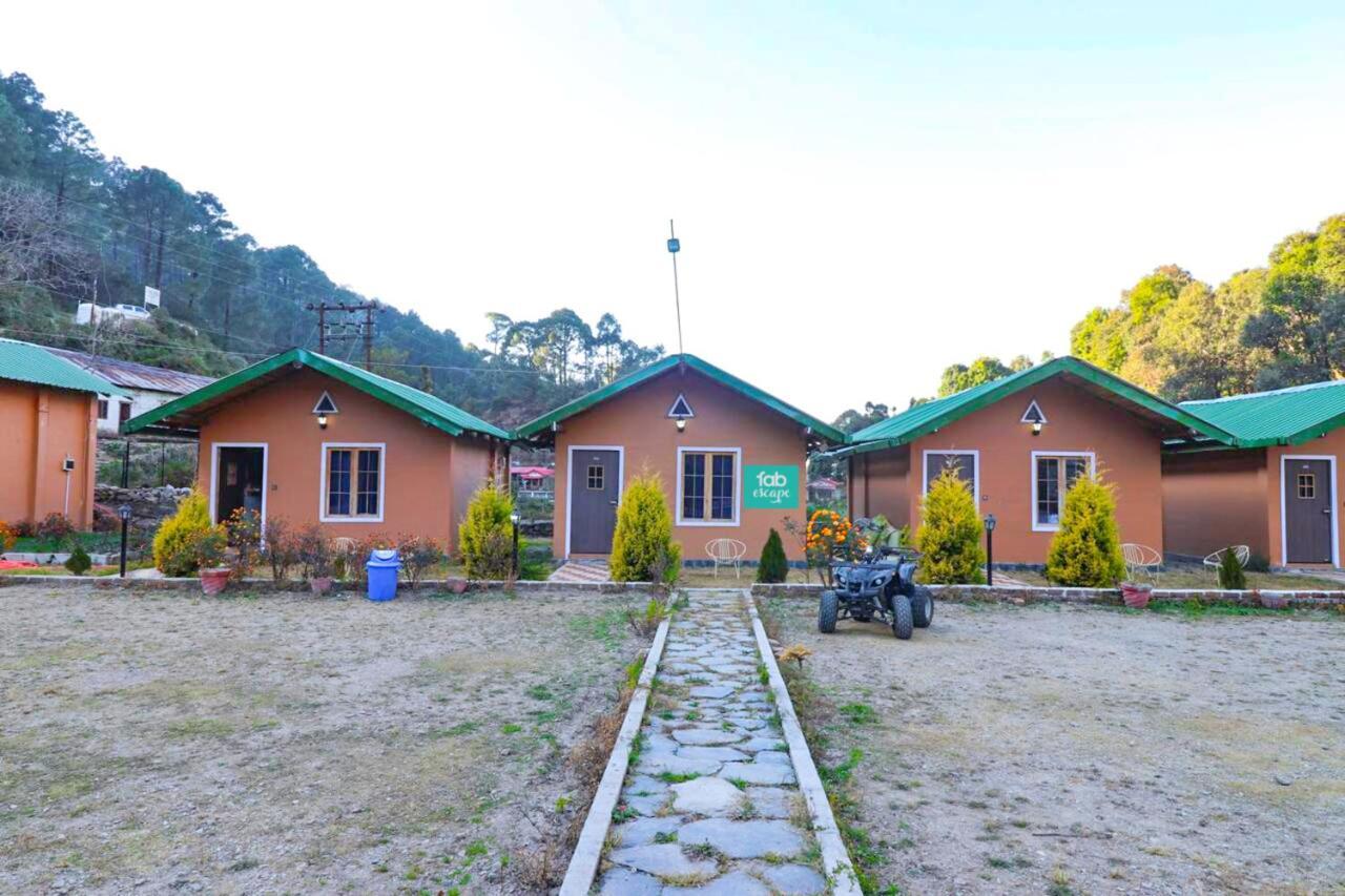 Fabescape Pine Hill View Hotel Nainital Exterior foto