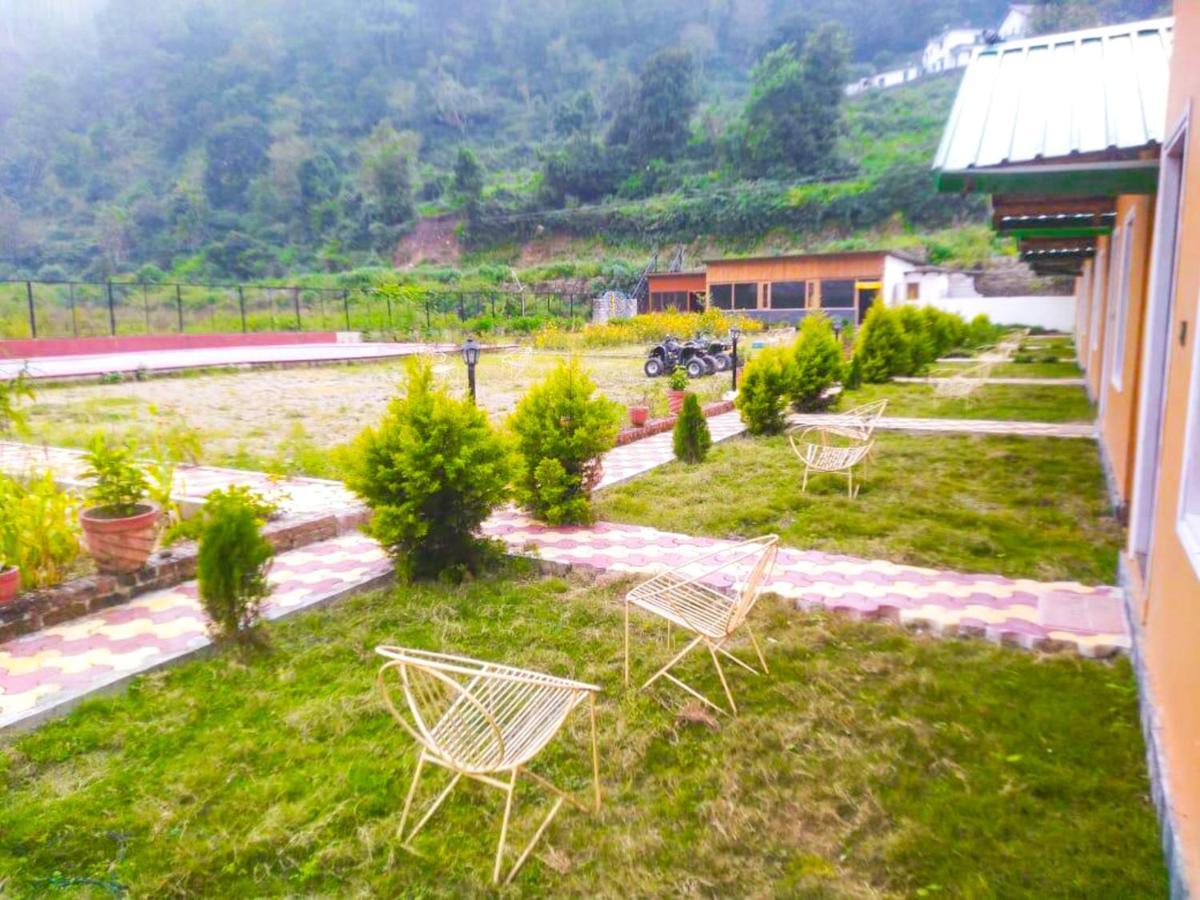 Fabescape Pine Hill View Hotel Nainital Exterior foto